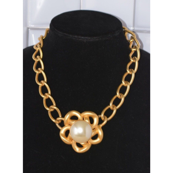 Maxine Denker Satin Matte Gold Tone Faux Pearl Couture Statement Necklace - Picture 6 of 7